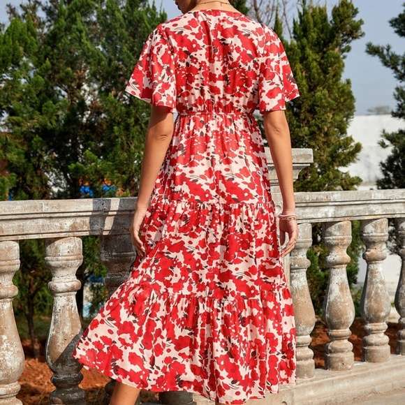 Bohemian Red Floral Print Butterfly Sleeve Maxi Dress - Picture 5 of 6